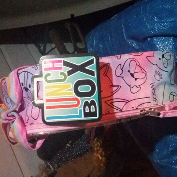 NWT Lunchbox! - Picture 2 of 3